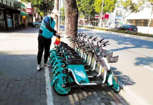 汕头：实行“片长制”“路长制”，治理共享电单车停放乱象