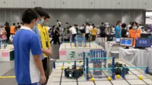 深圳福田科技少年获世界机器人大赛冠军