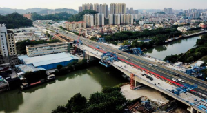 中江高速改扩建项目江门大桥主桥左幅成功合龙