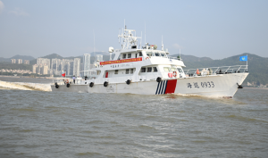 珠海市多部门联合开展近岸海域污染防治执法行动