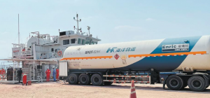 江门完成首次船舶LNG燃料加注作业