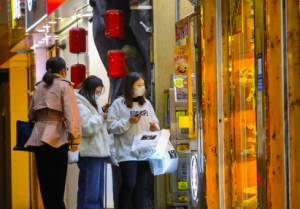 肇庆：多方发力 推动消费市场回暖