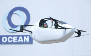 广东羽飞航空发布全球首款超轻型可折叠eVTOL，开启低空文旅新纪元  ——羽兔A100亮相广州花都新工厂，战略合作签约助力产业升级