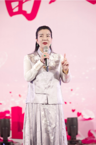 从两性关系到家庭幸福：杨韵冉与幸福传承体系的实践路径